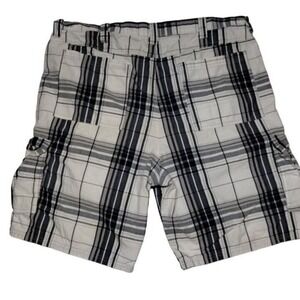 Wrangler Plaid Cargo Shorts Relaxed Fit Comfortable Casual Mens Size‎ 38